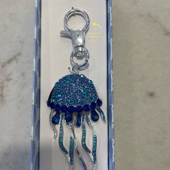 JELLYFISH CRYSTAL BAG CHARM AND KEY CHAIN!! New in box - Picture 1 of 4